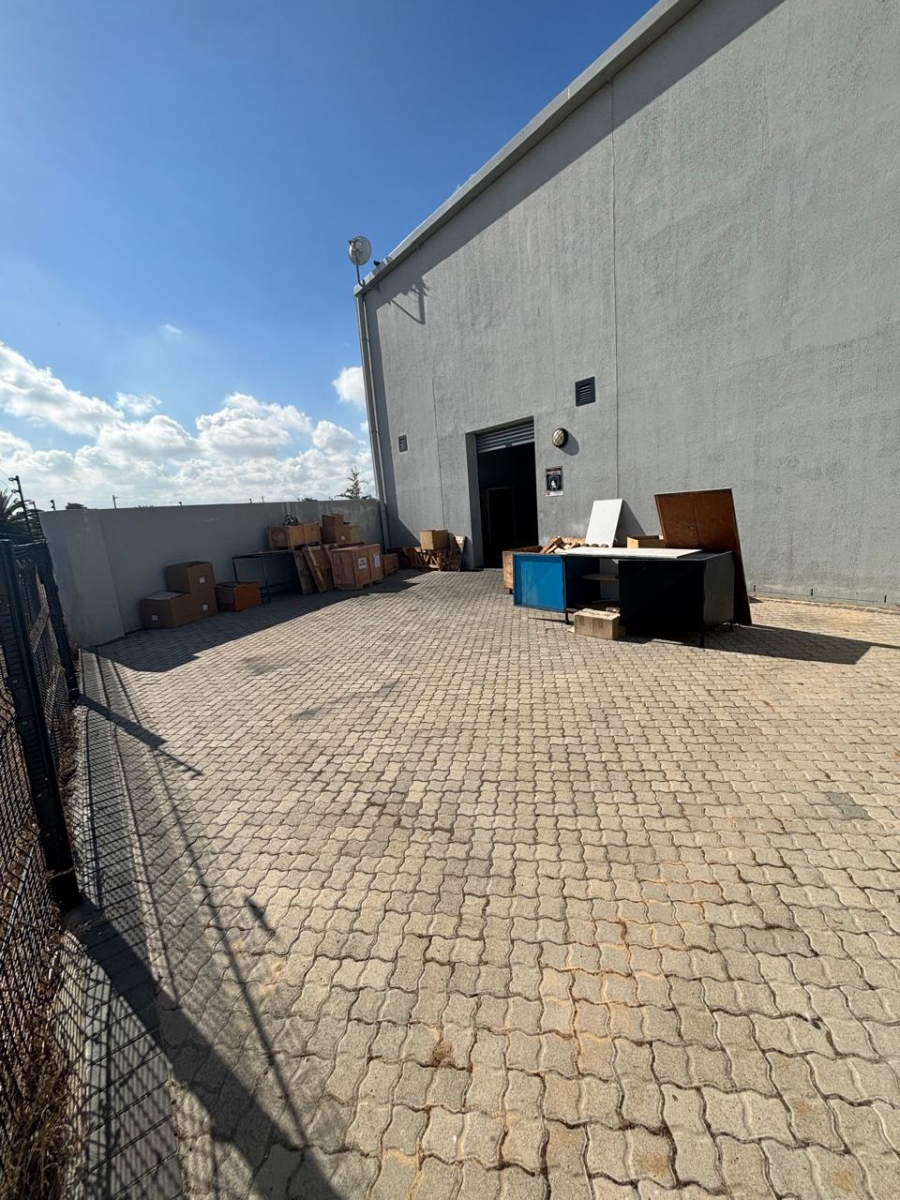 To Let commercial Property for Rent in Bonnie Brae Western Cape